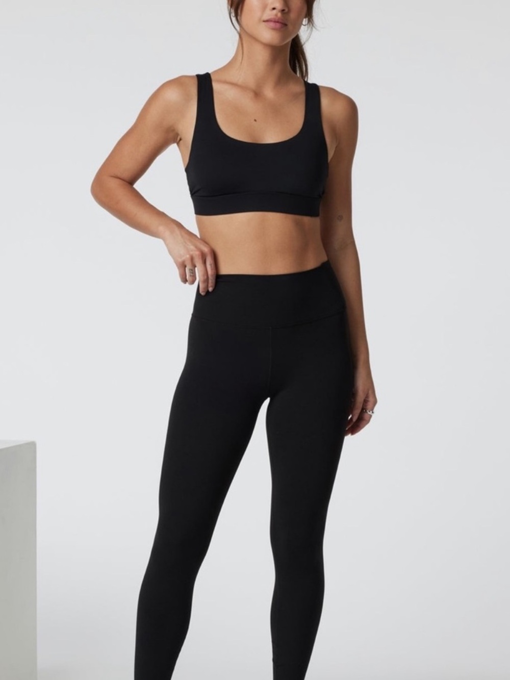 Vuori Stride Bra - Picture 2 of 7